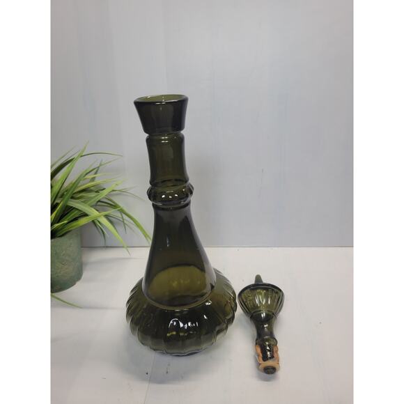 Vintage Jim Beam I Dream of Jeannie Bottle Smoke Green Genie Decanter 1964 - Picture 3 of 5